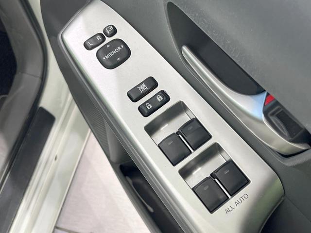 プリウスアルファ Ｓ　チューン　ブラック　純正ナビ　バックカメラ　衝突被害軽減システム　ドラレコ　スマートキー　ＨＩＤヘッド　ビルトインＥＴＣ　純正１６インチアルミ　オートライト　オートエアコン　Ｂｌｕｅｔｏｏｔｈ　ＣＤ　ＤＶＤ再生　フルセグ（48枚目）