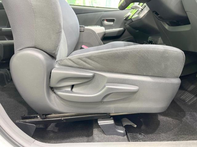 プリウスアルファ Ｓ　チューン　ブラック　純正ナビ　バックカメラ　衝突被害軽減システム　ドラレコ　スマートキー　ＨＩＤヘッド　ビルトインＥＴＣ　純正１６インチアルミ　オートライト　オートエアコン　Ｂｌｕｅｔｏｏｔｈ　ＣＤ　ＤＶＤ再生　フルセグ（49枚目）