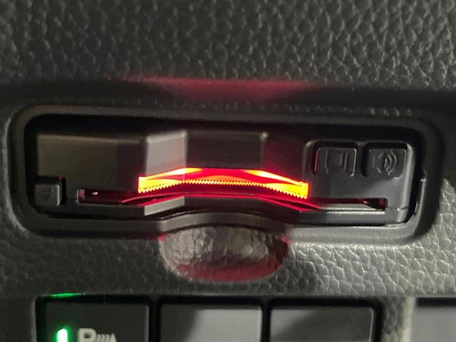 Ｎ－ＢＯＸカスタム Ｌ　スタイル＋ブラック　ナビ　衝突被害軽減システム　レーダークルーズ　両側電動ドア　バックカメラ　ドラレコ　スマートキー　ＬＥＤヘッド　コーナーセンサー　ビルトインＥＴＣ　純正１４インチアルミ　車線逸脱警報　オートライト（7枚目）