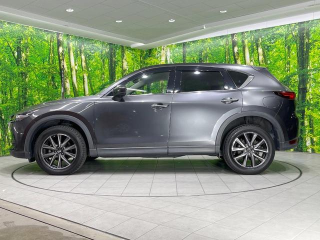 ＣＸ－５ ＸＤ　Ｌパッケージ　ディーゼル　純正ＳＤナビ　衝突被害軽減システム　レーダークルーズ　全周囲カメラ　電動リアゲート　レザーシート　コーナーセンサー　スマートキー　ＬＥＤヘッド　ビルトインＥＴＣ　純正１９インチアルミ（28枚目）