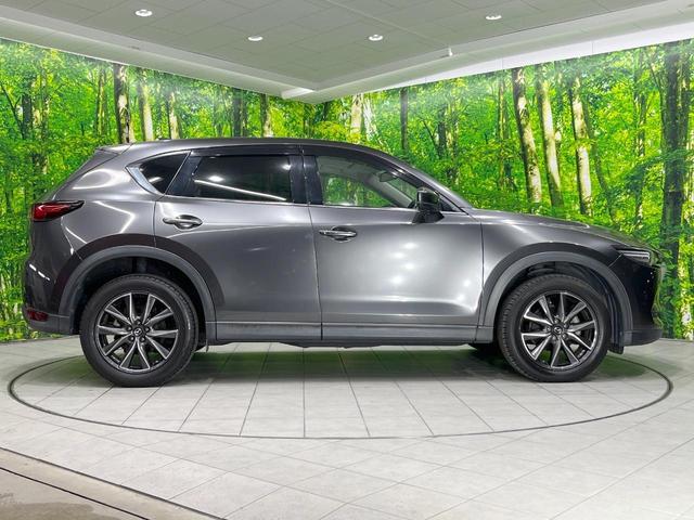 ＣＸ－５ ＸＤ　Ｌパッケージ　ディーゼル　純正ＳＤナビ　衝突被害軽減システム　レーダークルーズ　全周囲カメラ　電動リアゲート　レザーシート　コーナーセンサー　スマートキー　ＬＥＤヘッド　ビルトインＥＴＣ　純正１９インチアルミ（30枚目）