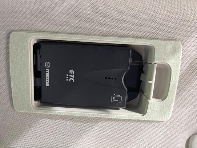 ＣＸ－５ ＸＤ　Ｌパッケージ　ディーゼル　純正ＳＤナビ　衝突被害軽減システム　レーダークルーズ　全周囲カメラ　電動リアゲート　レザーシート　コーナーセンサー　スマートキー　ＬＥＤヘッド　ビルトインＥＴＣ　純正１９インチアルミ（42枚目）