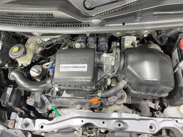 Ｎ－ＢＯＸカスタム Ｇ　ＳＳパッケージ　純正ナビ　衝突被害軽減システム　両側電動ドア　バックカメラ　スマートキー　ＨＩＤヘッド　ビルトインＥＴＣ　純正１４インチアルミ　オートライト　オートエアコン　Ｂｌｕｅｔｏｏｔｈ　ＣＤ　ＤＶＤ再生（18枚目）