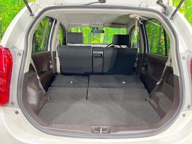 後席を格納すると、これだけの広さが！シーンに合わせたシートアレンジで、大きな荷物も積むことが出来ます♪