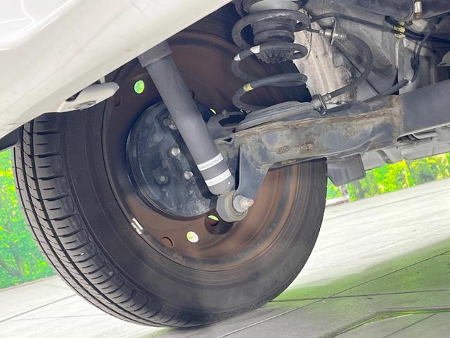 お車を安心してお乗りいただく為には、足回りの定期点検が欠かせません。サービスサポート（有償保証）では無料点検もご提供しており、安心のカーライフをお過ごしいただけるサポート体制が整っています。