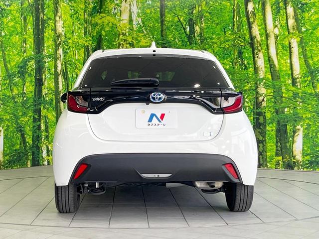 ヤリス ハイブリッドＸ　純正ナビ　バックカメラ　１００Ｖ電源　衝突被害軽減システム　レーダークルーズ　禁煙車　スマートキー　ＬＥＤヘッド　ビルトインＥＴＣ　車線逸脱警報　オートエアコン　Ｂｌｕｅｔｏｏｔｈ（15枚目）