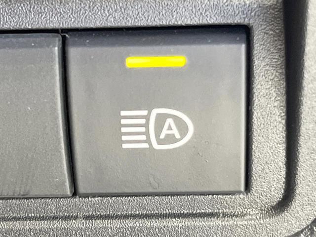 ヤリス ハイブリッドＸ　純正ナビ　バックカメラ　１００Ｖ電源　衝突被害軽減システム　レーダークルーズ　禁煙車　スマートキー　ＬＥＤヘッド　ビルトインＥＴＣ　車線逸脱警報　オートエアコン　Ｂｌｕｅｔｏｏｔｈ（39枚目）