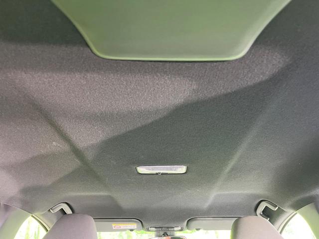 ヤリス ハイブリッドＸ　純正ナビ　バックカメラ　１００Ｖ電源　衝突被害軽減システム　レーダークルーズ　禁煙車　スマートキー　ＬＥＤヘッド　ビルトインＥＴＣ　車線逸脱警報　オートエアコン　Ｂｌｕｅｔｏｏｔｈ（52枚目）