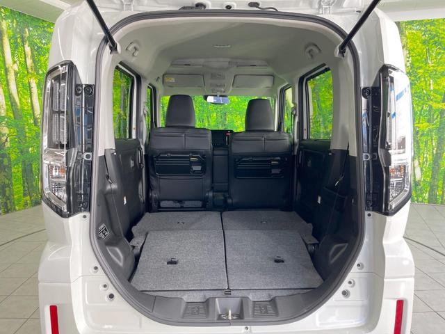 スペーシアカスタム ハイブリッドＸＳ　届出済未使用車　両側電動ドア　純正ナビ　全周囲カメラ　衝突被害軽減システム　レーダークルーズ　ハーフレザーシート　コーナーセンサー　スマートキー　ＬＥＤヘッド　純正１５インチアルミ　オートライト（10枚目）