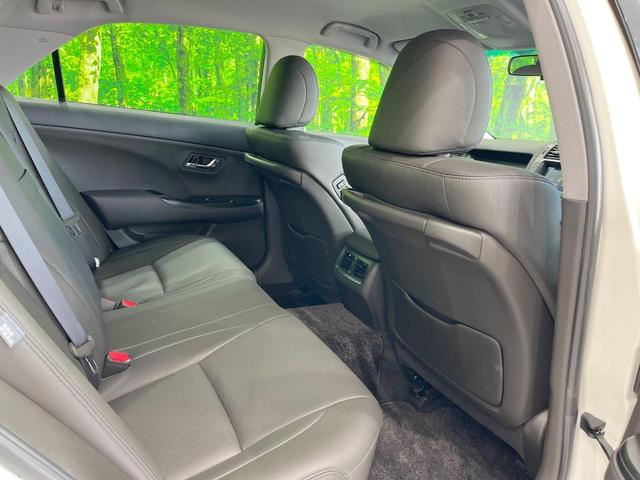 クラウン ２．５アスリート　ナビパッケージ　バックカメラ　衝突被害軽減システム　禁煙車　ハーフレザーシート　前席シートエアコン　スマートキー　ＨＩＤヘッド　ビルトインＥＴＣ　クルコン　純正１８インチアルミ　オートエアコン　Ｂｌｕｅｔｏｏｔｈ（9枚目）