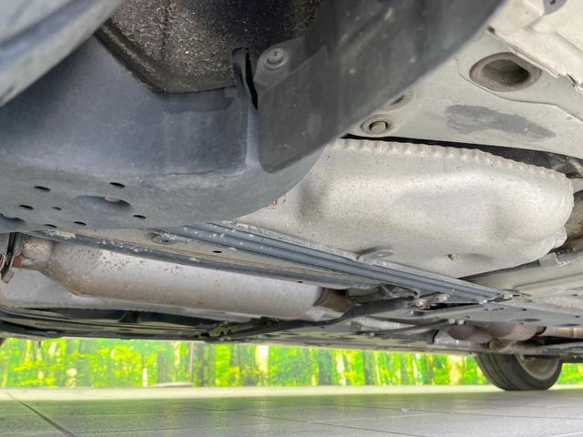 クラウン ２．５アスリート　ナビパッケージ　バックカメラ　衝突被害軽減システム　禁煙車　ハーフレザーシート　前席シートエアコン　スマートキー　ＨＩＤヘッド　ビルトインＥＴＣ　クルコン　純正１８インチアルミ　オートエアコン　Ｂｌｕｅｔｏｏｔｈ（30枚目）