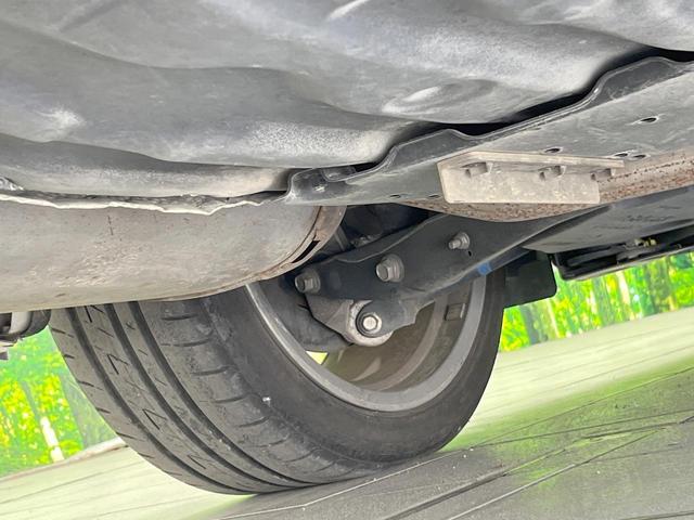 クラウン ２．５アスリート　ナビパッケージ　バックカメラ　衝突被害軽減システム　禁煙車　ハーフレザーシート　前席シートエアコン　スマートキー　ＨＩＤヘッド　ビルトインＥＴＣ　クルコン　純正１８インチアルミ　オートエアコン　Ｂｌｕｅｔｏｏｔｈ（33枚目）