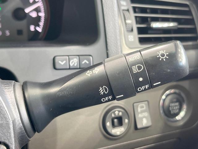 クラウン ２．５アスリート　ナビパッケージ　バックカメラ　衝突被害軽減システム　禁煙車　ハーフレザーシート　前席シートエアコン　スマートキー　ＨＩＤヘッド　ビルトインＥＴＣ　クルコン　純正１８インチアルミ　オートエアコン　Ｂｌｕｅｔｏｏｔｈ（37枚目）