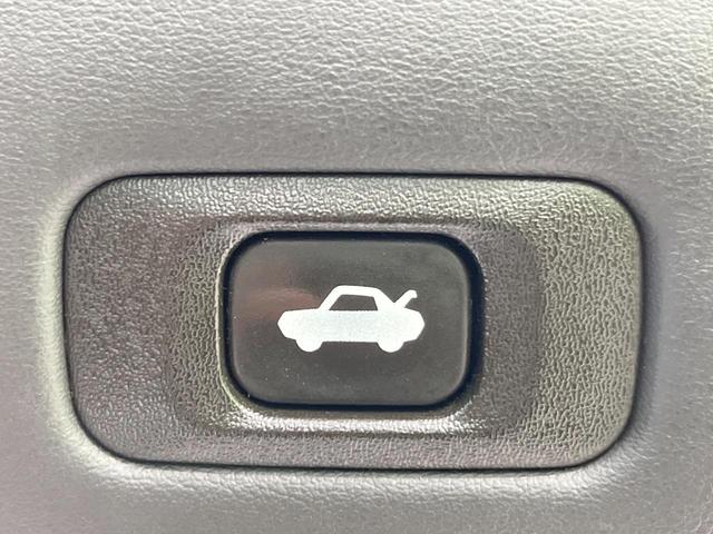 クラウン ２．５アスリート　ナビパッケージ　バックカメラ　衝突被害軽減システム　禁煙車　ハーフレザーシート　前席シートエアコン　スマートキー　ＨＩＤヘッド　ビルトインＥＴＣ　クルコン　純正１８インチアルミ　オートエアコン　Ｂｌｕｅｔｏｏｔｈ（55枚目）