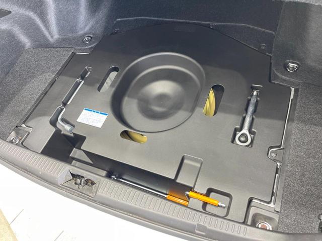 クラウン ２．５アスリート　ナビパッケージ　バックカメラ　衝突被害軽減システム　禁煙車　ハーフレザーシート　前席シートエアコン　スマートキー　ＨＩＤヘッド　ビルトインＥＴＣ　クルコン　純正１８インチアルミ　オートエアコン　Ｂｌｕｅｔｏｏｔｈ（61枚目）