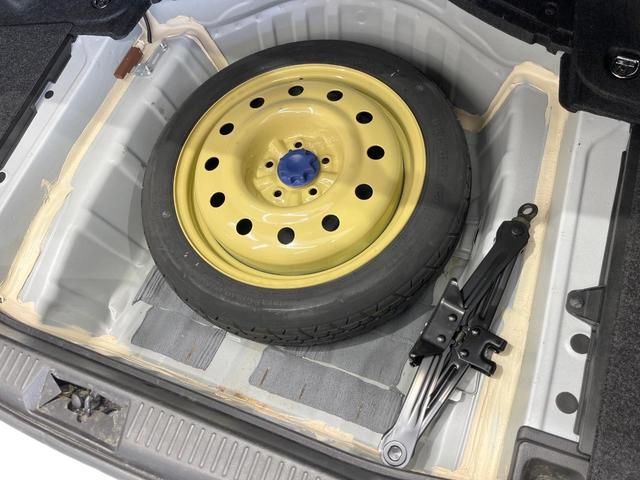 クラウン ２．５アスリート　ナビパッケージ　バックカメラ　衝突被害軽減システム　禁煙車　ハーフレザーシート　前席シートエアコン　スマートキー　ＨＩＤヘッド　ビルトインＥＴＣ　クルコン　純正１８インチアルミ　オートエアコン　Ｂｌｕｅｔｏｏｔｈ（62枚目）