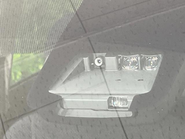 シエンタ ハイブリッドＸ　電動スライドドア　衝突被害軽減システム　ＥＴＣ　車線逸脱警報　オートエアコン　Ｂｌｕｅｔｏｏｔｈ　ＣＤ　ＤＶＤ再生　フルセグ（4枚目）