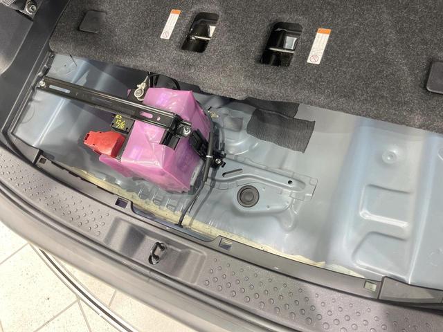 シエンタ ハイブリッドＸ　電動スライドドア　衝突被害軽減システム　ＥＴＣ　車線逸脱警報　オートエアコン　Ｂｌｕｅｔｏｏｔｈ　ＣＤ　ＤＶＤ再生　フルセグ（54枚目）