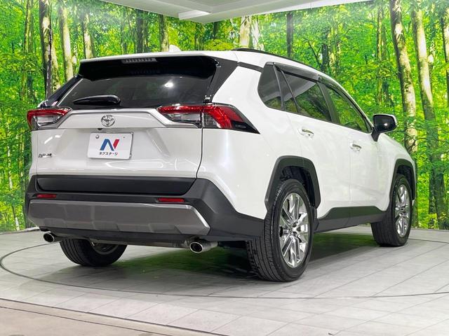 ＲＡＶ４ Ｇ　Ｚパッケージ　４ＷＤ　純正９型ナビ　バックカメラ　衝突被害軽減システム　レーダークルーズ　禁煙車　電動リアゲート　レザーシート　パワーシート　ドラレコ　コーナーセンサー　スマートキー　ＬＥＤヘッド　ビルトインＥＴＣ（17枚目）
