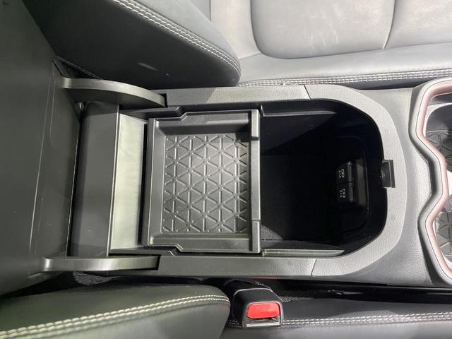 ＲＡＶ４ Ｇ　Ｚパッケージ　４ＷＤ　純正９型ナビ　バックカメラ　衝突被害軽減システム　レーダークルーズ　禁煙車　電動リアゲート　レザーシート　パワーシート　ドラレコ　コーナーセンサー　スマートキー　ＬＥＤヘッド　ビルトインＥＴＣ（46枚目）