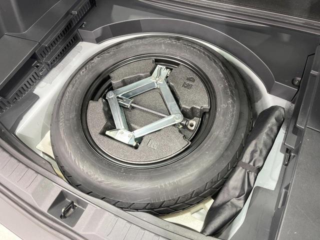 ＲＡＶ４ Ｇ　Ｚパッケージ　４ＷＤ　純正９型ナビ　バックカメラ　衝突被害軽減システム　レーダークルーズ　禁煙車　電動リアゲート　レザーシート　パワーシート　ドラレコ　コーナーセンサー　スマートキー　ＬＥＤヘッド　ビルトインＥＴＣ（64枚目）
