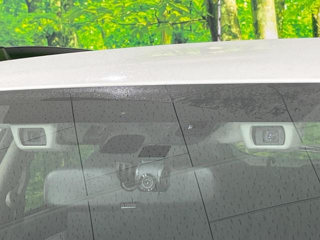 ＸＶ アドバンス　４ＷＤ　サイド・バックカメラ　衝突被害軽減システム　レーダークルーズ　禁煙車　レザーシート　ドラレコ　コーナーセンサー　スマートキー　ＬＥＤヘッド　ＥＴＣ　純正１８インチアルミ　車線逸脱警報（7枚目）