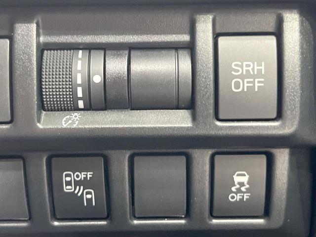 ＸＶ アドバンス　４ＷＤ　サイド・バックカメラ　衝突被害軽減システム　レーダークルーズ　禁煙車　レザーシート　ドラレコ　コーナーセンサー　スマートキー　ＬＥＤヘッド　ＥＴＣ　純正１８インチアルミ　車線逸脱警報（40枚目）