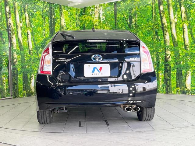 プリウス Ｓ　純正ナビ　スマートキー　ＨＩＤヘッド　ビルトインＥＴＣ　純正１５インチアルミ　オートエアコン　Ｂｌｕｅｔｏｏｔｈ　ＣＤ　ＤＶＤ再生　フルセグ　トラクションコントロール（15枚目）