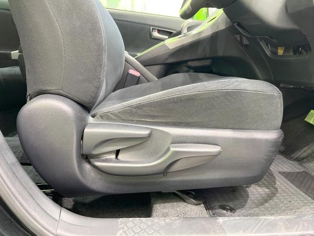 プリウス Ｓ　純正ナビ　スマートキー　ＨＩＤヘッド　ビルトインＥＴＣ　純正１５インチアルミ　オートエアコン　Ｂｌｕｅｔｏｏｔｈ　ＣＤ　ＤＶＤ再生　フルセグ　トラクションコントロール（44枚目）