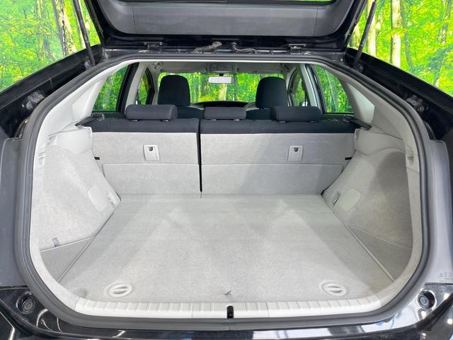 プリウス Ｓ　純正ナビ　スマートキー　ＨＩＤヘッド　ビルトインＥＴＣ　純正１５インチアルミ　オートエアコン　Ｂｌｕｅｔｏｏｔｈ　ＣＤ　ＤＶＤ再生　フルセグ　トラクションコントロール（48枚目）