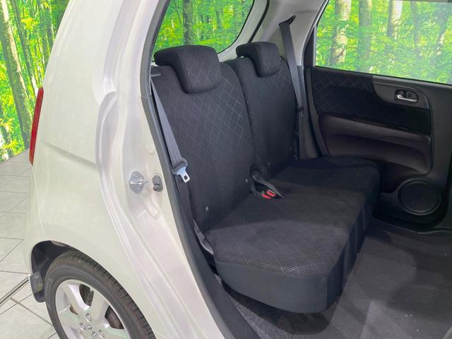 Ｎ－ＯＮＥ プレミアム　オーディオ　スマートキー　ＨＩＤヘッド　純正１４インチアルミ　オートライト　オートエアコン　ＣＤ　パワーウィンドウ　パワーステアリング　トラクションコントロール（8枚目）