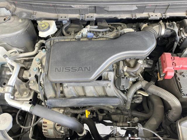 エクストレイル ２０Ｘｔｔ　エマージェンシーブレーキパッケージ　純正ナビ　全周囲カメラ　衝突被害軽減システム　電動リアゲート　レザーシート　コーナーセンサー　スマートキー　ＬＥＤヘッド　ビルトインＥＴＣ　クルコン　純正１８インチアルミ　オートハイビーム（18枚目）