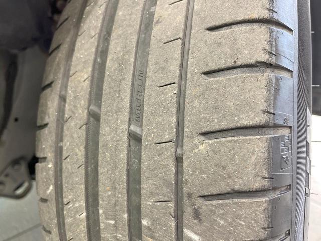 エクストレイル ２０Ｘｔｔ　エマージェンシーブレーキパッケージ　純正ナビ　全周囲カメラ　衝突被害軽減システム　電動リアゲート　レザーシート　コーナーセンサー　スマートキー　ＬＥＤヘッド　ビルトインＥＴＣ　クルコン　純正１８インチアルミ　オートハイビーム（27枚目）