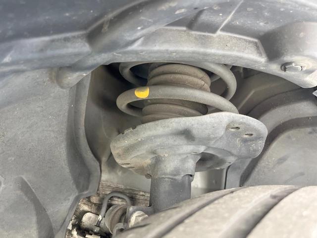 エクストレイル ２０Ｘｔｔ　エマージェンシーブレーキパッケージ　純正ナビ　全周囲カメラ　衝突被害軽減システム　電動リアゲート　レザーシート　コーナーセンサー　スマートキー　ＬＥＤヘッド　ビルトインＥＴＣ　クルコン　純正１８インチアルミ　オートハイビーム（28枚目）