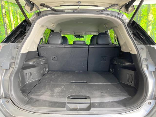 エクストレイル ２０Ｘｔｔ　エマージェンシーブレーキパッケージ　純正ナビ　全周囲カメラ　衝突被害軽減システム　電動リアゲート　レザーシート　コーナーセンサー　スマートキー　ＬＥＤヘッド　ビルトインＥＴＣ　クルコン　純正１８インチアルミ　オートハイビーム（55枚目）