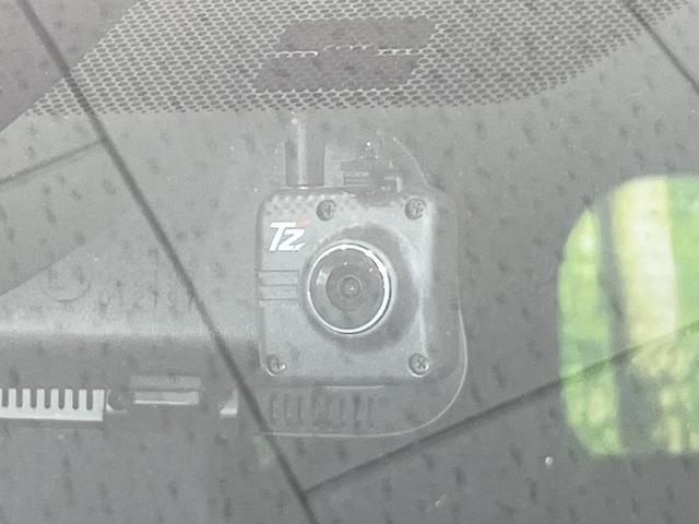 ノア ハイブリッドＳ－Ｚ　両側電動ドア　後席モニター　全周囲カメラ　衝突被害軽減システム　レーダークルーズ　禁煙車　ハーフレザーシート　ドラレコ　コーナーセンサー　スマートキー　ＬＥＤヘッド　ＥＴＣ２．０（7枚目）