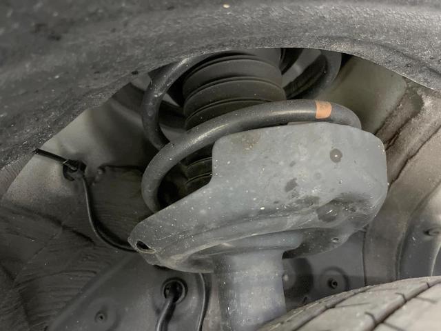 ノア ハイブリッドＳ－Ｚ　両側電動ドア　後席モニター　全周囲カメラ　衝突被害軽減システム　レーダークルーズ　禁煙車　ハーフレザーシート　ドラレコ　コーナーセンサー　スマートキー　ＬＥＤヘッド　ＥＴＣ２．０（29枚目）