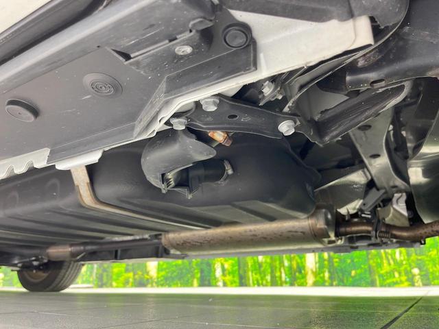 ノア ハイブリッドＳ－Ｚ　両側電動ドア　後席モニター　全周囲カメラ　衝突被害軽減システム　レーダークルーズ　禁煙車　ハーフレザーシート　ドラレコ　コーナーセンサー　スマートキー　ＬＥＤヘッド　ＥＴＣ２．０（32枚目）