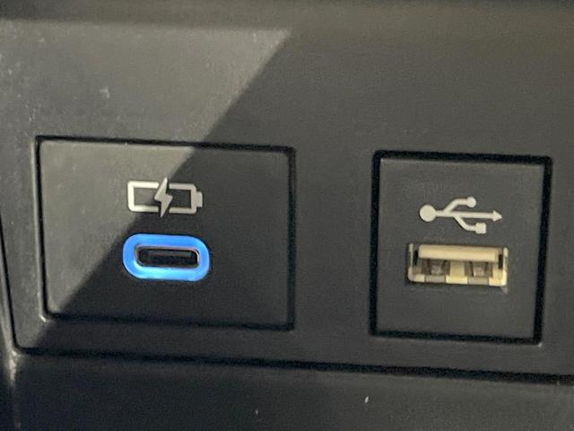 ノア ハイブリッドＳ－Ｚ　両側電動ドア　後席モニター　全周囲カメラ　衝突被害軽減システム　レーダークルーズ　禁煙車　ハーフレザーシート　ドラレコ　コーナーセンサー　スマートキー　ＬＥＤヘッド　ＥＴＣ２．０（52枚目）