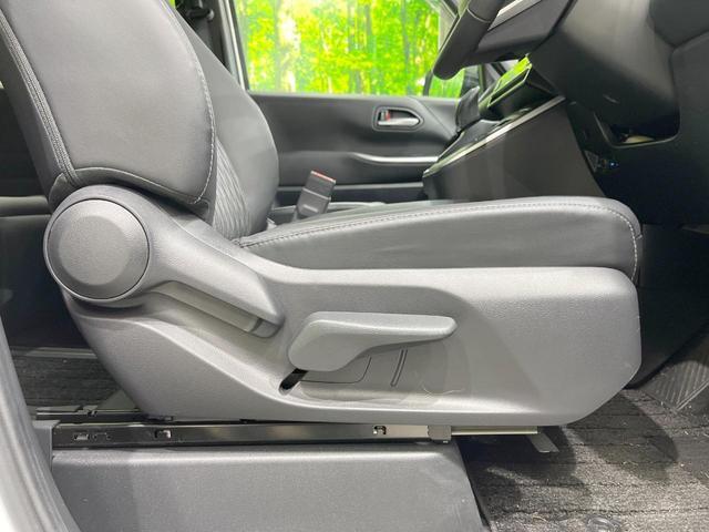 ノア ハイブリッドＳ－Ｚ　両側電動ドア　後席モニター　全周囲カメラ　衝突被害軽減システム　レーダークルーズ　禁煙車　ハーフレザーシート　ドラレコ　コーナーセンサー　スマートキー　ＬＥＤヘッド　ＥＴＣ２．０（60枚目）