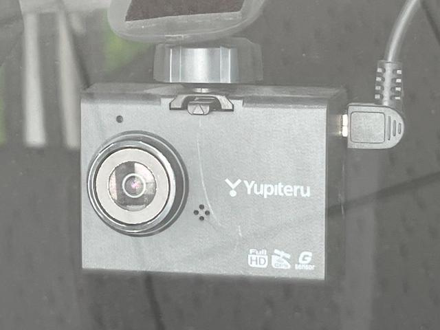 セレナ ハイウェイスター　Ｓ－ハイブリッド　電動スライドドア　後席モニター　バックカメラ　禁煙車　スマートキー　ＨＩＤヘッド　ＥＴＣ　クルコン　純正１６インチアルミ　オートライト　オートエアコン　リアエアコン　Ｂｌｕｅｔｏｏｔｈ　ＣＤ（7枚目）