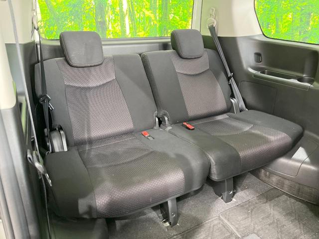 セレナ ハイウェイスター　Ｓ－ハイブリッド　電動スライドドア　後席モニター　バックカメラ　禁煙車　スマートキー　ＨＩＤヘッド　ＥＴＣ　クルコン　純正１６インチアルミ　オートライト　オートエアコン　リアエアコン　Ｂｌｕｅｔｏｏｔｈ　ＣＤ（10枚目）