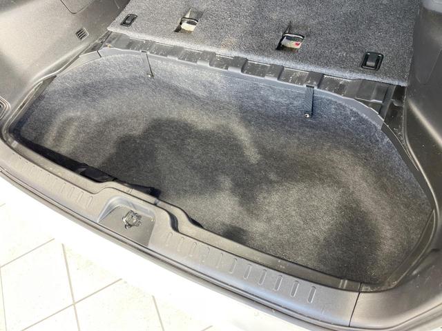 セレナ ハイウェイスター　Ｓ－ハイブリッド　電動スライドドア　後席モニター　バックカメラ　禁煙車　スマートキー　ＨＩＤヘッド　ＥＴＣ　クルコン　純正１６インチアルミ　オートライト　オートエアコン　リアエアコン　Ｂｌｕｅｔｏｏｔｈ　ＣＤ（57枚目）