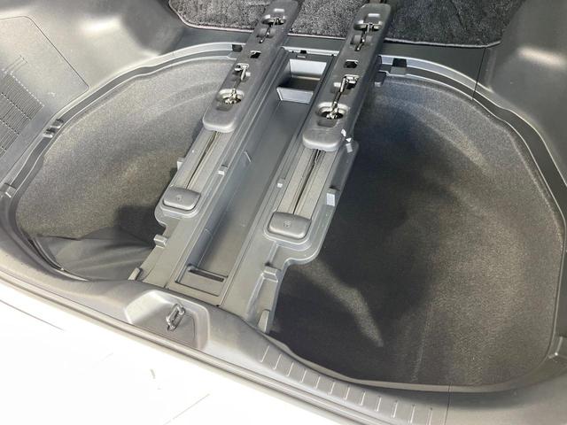 アルファード ２．５Ｓ　Ｃパッケージ　サンルーフ　モデリスタフルエアロ　ＢＩＧ－Ｘナビ　衝突被害軽減システム　両側電動ドア　後席モニター　バックカメラ　１００Ｖ電源　レーダークルーズ　電動リアゲート　レザーシート　全席シートヒーター（72枚目）