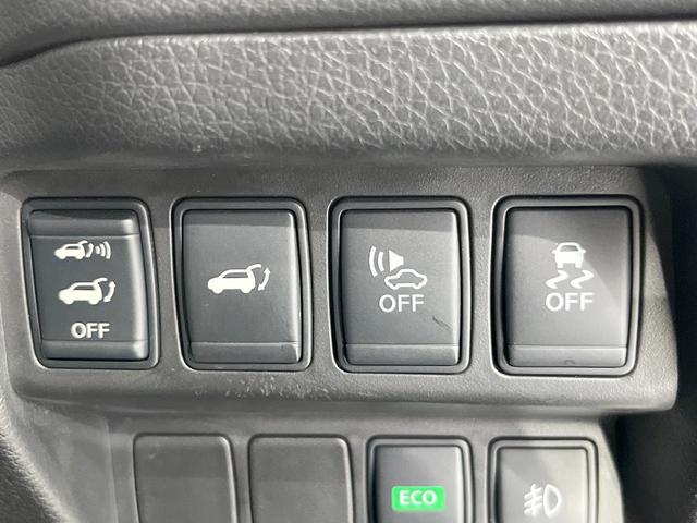 エクストレイル 20X ハイブリッド エマージェンシーブレーキP 4WD 純正ナビ 衝突被害軽減システム 全周囲カメラ 電動リアゲート スマートキー LEDヘッド ハーフレザーシート コーナーセンサー ビルトインETC クルコン 純正17インチアルミ オートライト(7枚目)