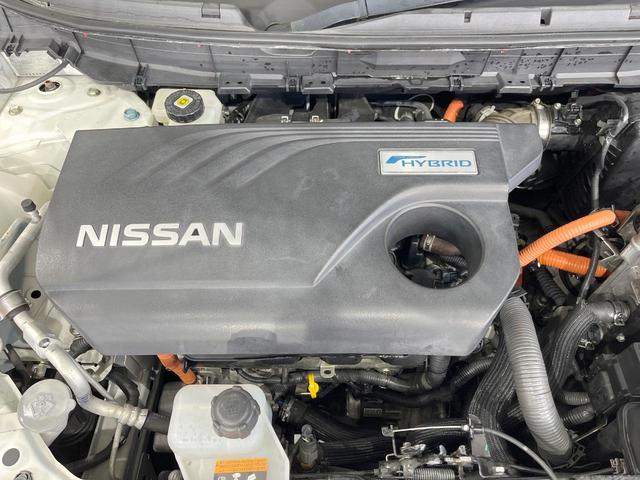 エクストレイル 20X ハイブリッド エマージェンシーブレーキP 4WD 純正ナビ 衝突被害軽減システム 全周囲カメラ 電動リアゲート スマートキー LEDヘッド ハーフレザーシート コーナーセンサー ビルトインETC クルコン 純正17インチアルミ オートライト(18枚目)