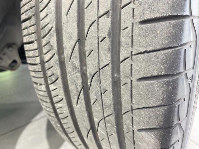 エクストレイル 20X ハイブリッド エマージェンシーブレーキP 4WD 純正ナビ 衝突被害軽減システム 全周囲カメラ 電動リアゲート スマートキー LEDヘッド ハーフレザーシート コーナーセンサー ビルトインETC クルコン 純正17インチアルミ オートライト(24枚目)