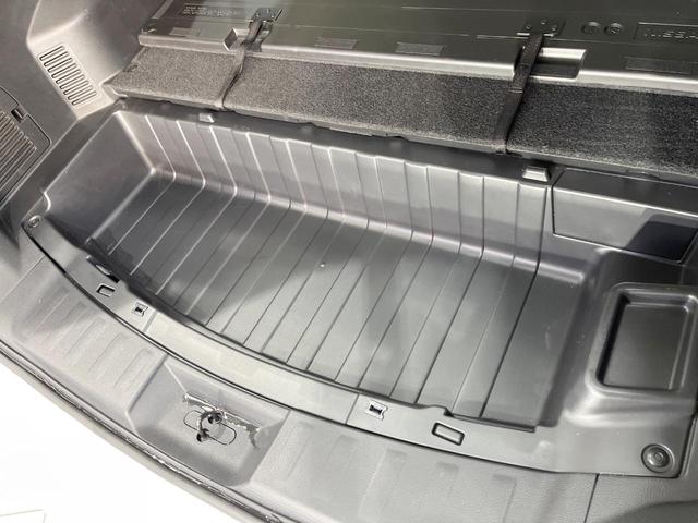 エクストレイル 20X ハイブリッド エマージェンシーブレーキP 4WD 純正ナビ 衝突被害軽減システム 全周囲カメラ 電動リアゲート スマートキー LEDヘッド ハーフレザーシート コーナーセンサー ビルトインETC クルコン 純正17インチアルミ オートライト(61枚目)