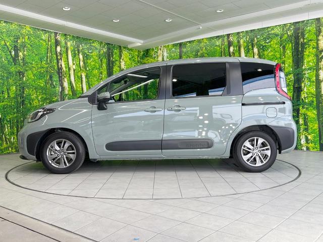 シエンタ Ｚ　両側電動ドア　全周囲カメラ　衝突被害軽減システム　レーダークルーズ　禁煙車　コーナーセンサー　スマートキー　ＬＥＤヘッド　ビルトインＥＴＣ　純正１５インチアルミ　オートハイビーム　車線逸脱警報（23枚目）