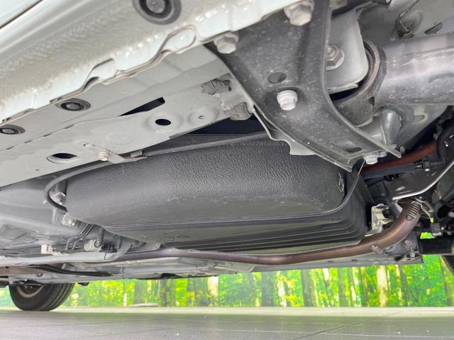 シエンタ Ｚ　両側電動ドア　全周囲カメラ　衝突被害軽減システム　レーダークルーズ　禁煙車　コーナーセンサー　スマートキー　ＬＥＤヘッド　ビルトインＥＴＣ　純正１５インチアルミ　オートハイビーム　車線逸脱警報（32枚目）